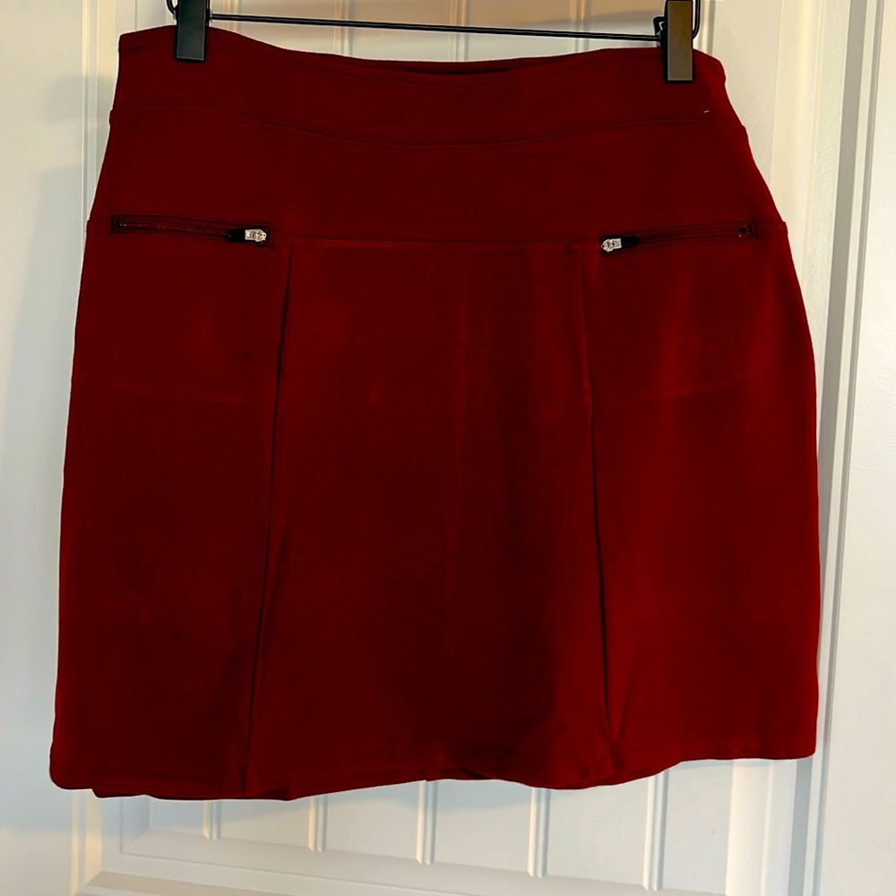 Aventura women’s burgundy skirt size medium